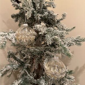 Elegant Clear and Gold Holiday Ornaments